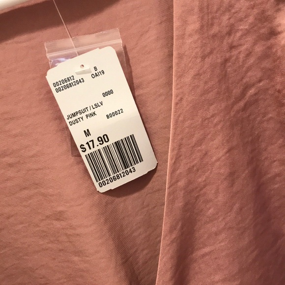 NWT Forever 21 dusty pink romper - Picture 3 of 7